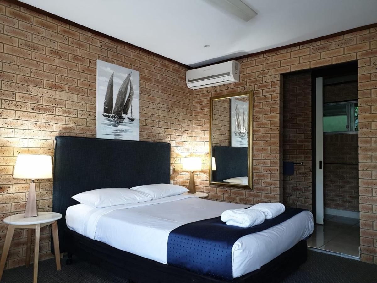Pacific Paradise Airport Motel Bagian luar foto