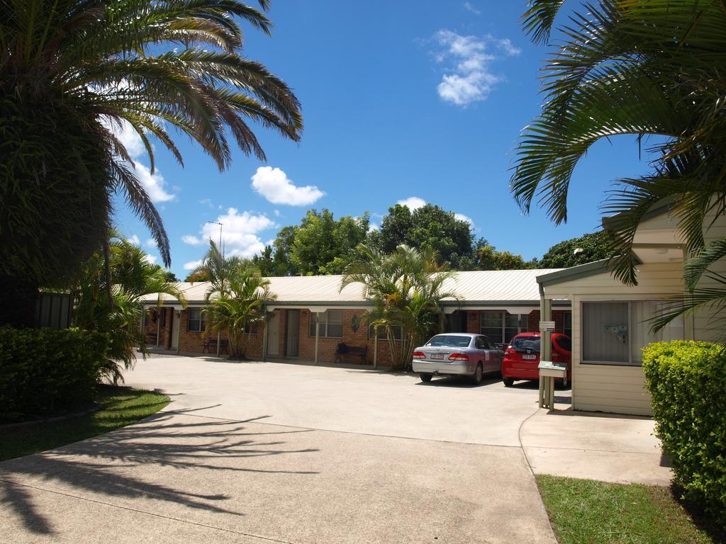 Pacific Paradise Airport Motel Bagian luar foto